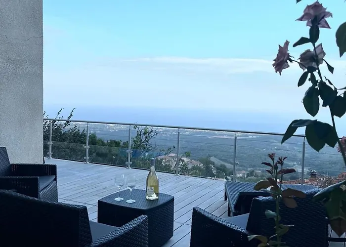 Villa Villa Tout Confort, Vue Mer Exceptionnelle, A Cervione Cervione